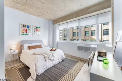 10 Commerce Ct #2I, Newark, NJ 07102 - Photo 9