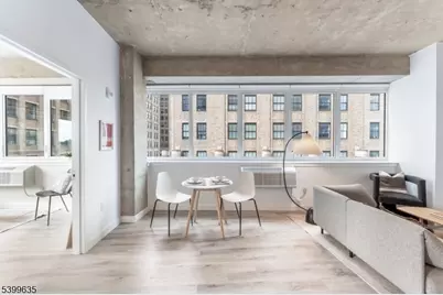 10 Commerce Ct #2D, Newark, NJ 07102 - Photo 3