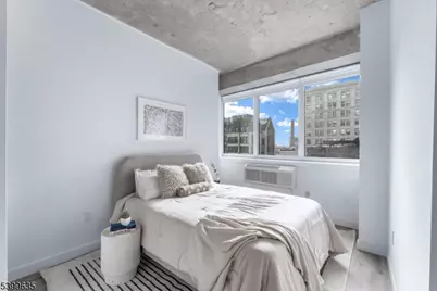 10 Commerce Ct #2D, Newark, NJ 07102 - Photo 13