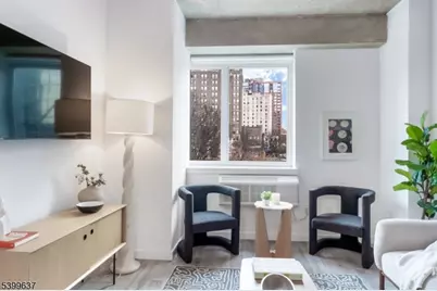 10 Commerce Ct #7H, Newark, NJ 07102 - Photo 5