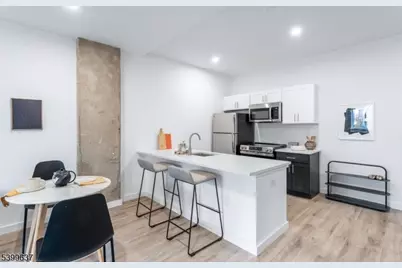 10 Commerce Ct #7H, Newark, NJ 07102 - Photo 7