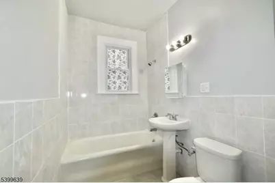 519 Clinton Pl #2R, Newark, NJ 07112 - Photo 9