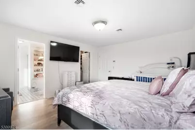 305 Heights Dr #3, Haledon, NJ 07508 - Photo 13