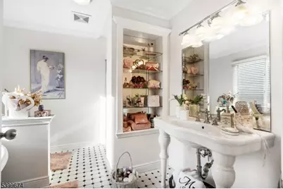 305 Heights Dr #3, Haledon, NJ 07508 - Photo 15