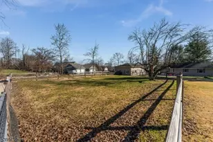 571 Route 614, Union Township, NJ 08802 - Photo 37