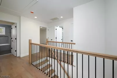 96 South Pkwy, Clifton, NJ 07014 - Photo 27