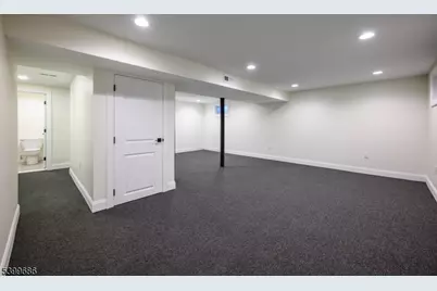 96 South Pkwy, Clifton, NJ 07014 - Photo 41