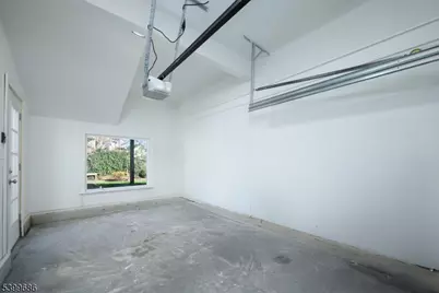 96 South Pkwy, Clifton, NJ 07014 - Photo 43