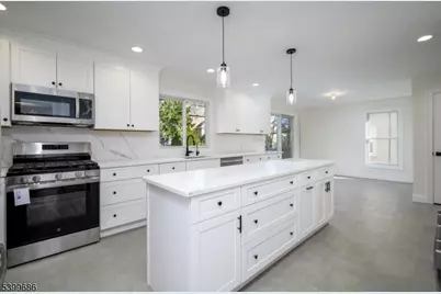 96 South Pkwy, Clifton, NJ 07014 - Photo 21