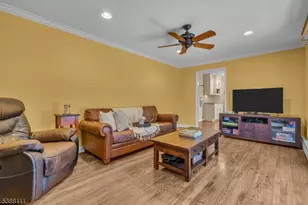 1053 Hillcrest Dr, Branchburg Township, NJ 08853 - Photo 19