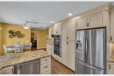 1053 Hillcrest Dr, Branchburg Township, NJ 08853 - Photo 13