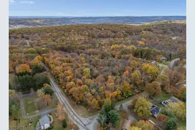 220 Naughright Rd, Washington Township, NJ 07853 - Photo 3