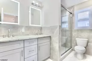 32 Garibaldi Ave, Newark, NJ 07114 - Photo 15