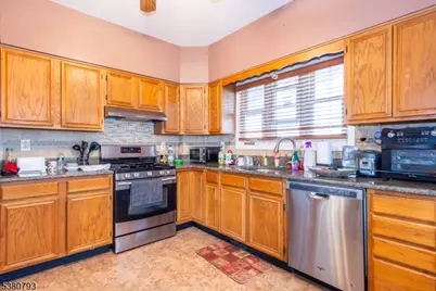 27-29 Willard, Pompton Lakes, NJ 07442 - Photo 7