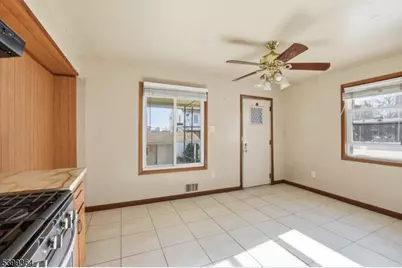 622B Clarkson Ave, Elizabeth, NJ 07202 - Photo 9