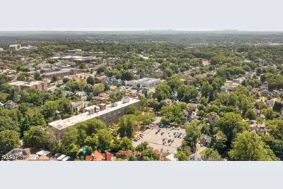 36 Hawthorne Pl #4L, Montclair, NJ 07042 - Photo 19