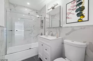 36 Hawthorne Pl, Montclair, NJ 07042 - Photo 5