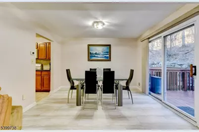 6 Hansen Pl, Wayne, NJ 07470 - Photo 11