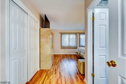 6 Hansen Pl, Wayne, NJ 07470 - Photo 29