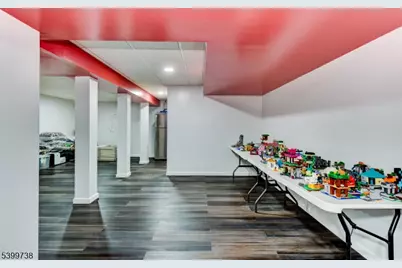 6 Hansen Pl, Wayne, NJ 07470 - Photo 39