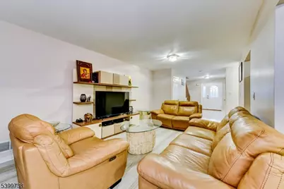 6 Hansen Pl, Wayne, NJ 07470 - Photo 19