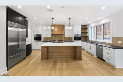 10 Twin Brooks Ct, Warren Township, NJ 07059 - Photo 17