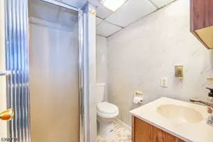 46 Frances St, Clifton, NJ 07014 - Photo 17