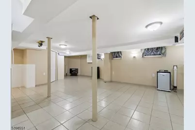 768 E 25th St, Paterson, NJ 07504 - Photo 23