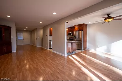 84 Stockton Ct, Parsippany, NJ 07950 - Photo 9