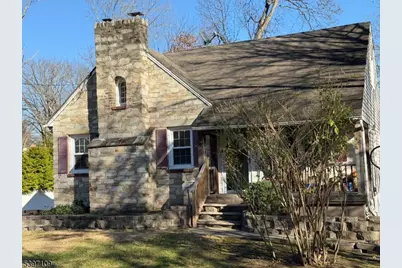 134 Oakwood Dr, Wayne, NJ 07470 - Photo 1