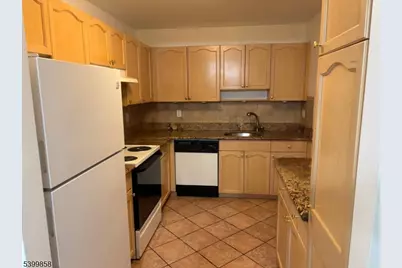 1435 King Ct, Green Brook Township, NJ 08812 - Photo 15