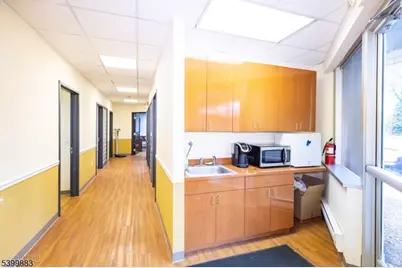 2 Lincoln Hwy-Unit100, Edison Twp., NJ 08820 - Photo 19