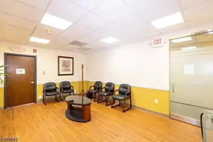 2 Lincoln Hwy-Unit100, Edison Twp., NJ 08820 - Photo 7