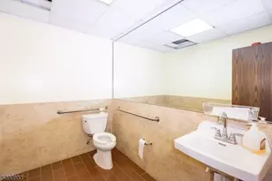 2 Lincoln Hwy-Unit100, Edison Twp., NJ 08820 - Photo 37