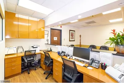 2 Lincoln Hwy-Unit100, Edison Twp., NJ 08820 - Photo 15