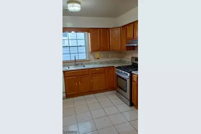 809 S 17th St #2, Newark, NJ 07108 - Photo 5