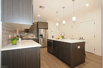 30 Court St  E  417 #58, Morristown, NJ 07960 - Photo 7