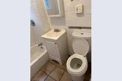 231 Alexander St #1R, Newark, NJ 07106 - Photo 5