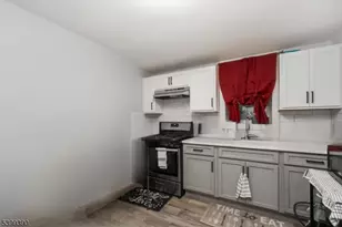 467 Fairview Ave, Orange, NJ 07050 - Photo 19