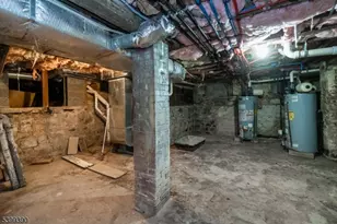 467 Fairview Ave, Orange, NJ 07050 - Photo 25