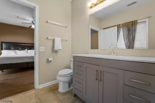 88 Foxglove Dr, Delran Twp., NJ 08057 - Photo 13