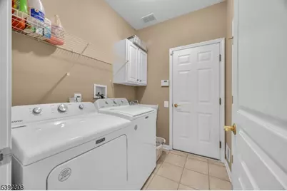 324 Biltmore Ln, Franklin Township, NJ 08873 - Photo 15