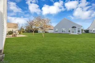 324 Biltmore Ln, Franklin Township, NJ 08873 - Photo 37