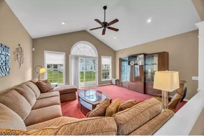 324 Biltmore Ln, Franklin Township, NJ 08873 - Photo 23