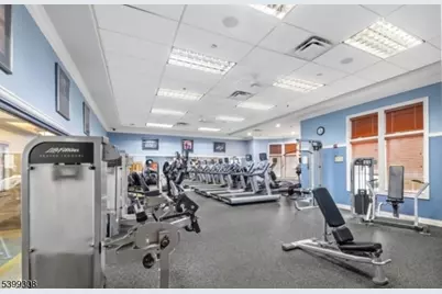 324 Biltmore Ln, Franklin Township, NJ 08873 - Photo 41