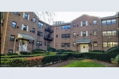 218 Prospect Ave #3c, Hackensack, NJ 07601 - Photo 1