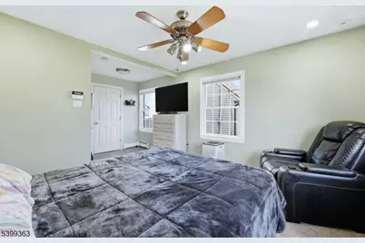 1120 Greslin Ter, Rahway, NJ 07065 - Photo 15