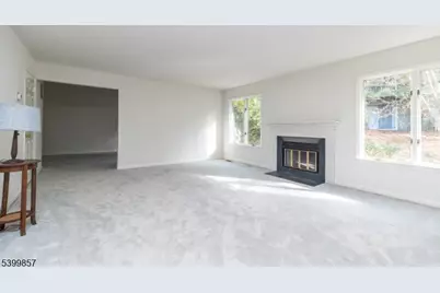 13 Greenbriar Ln, Clinton Township, NJ 08801 - Photo 9