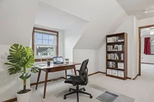 944 Burlington Ave, Union Township, NJ 07083 - Photo 19