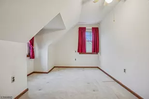 944 Burlington Ave, Union Township, NJ 07083 - Photo 23